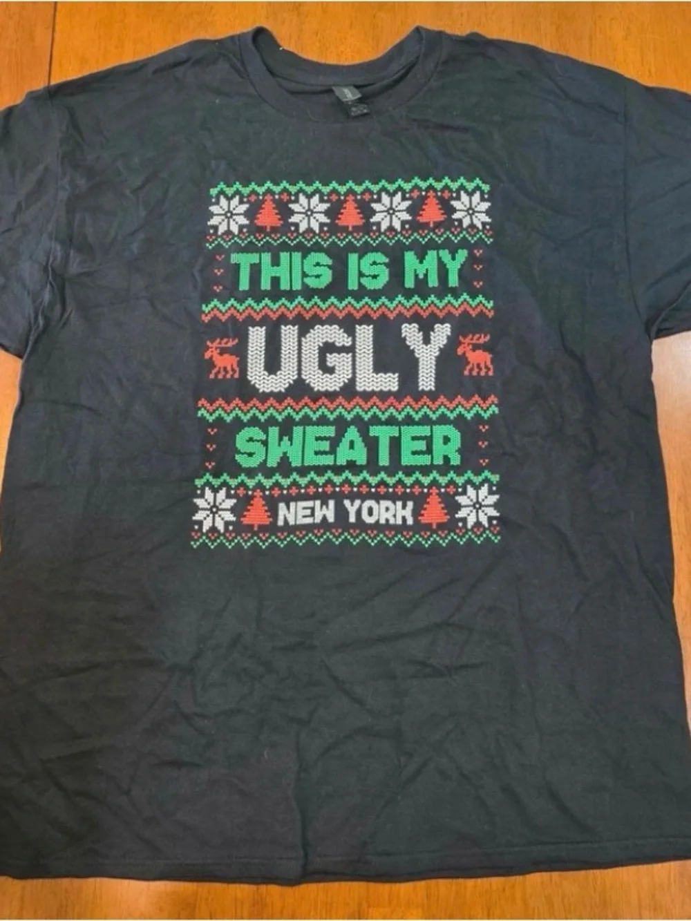 Source Unknown Black Crewneck Tee with Red, Green, White Holiday Knit Graphic
